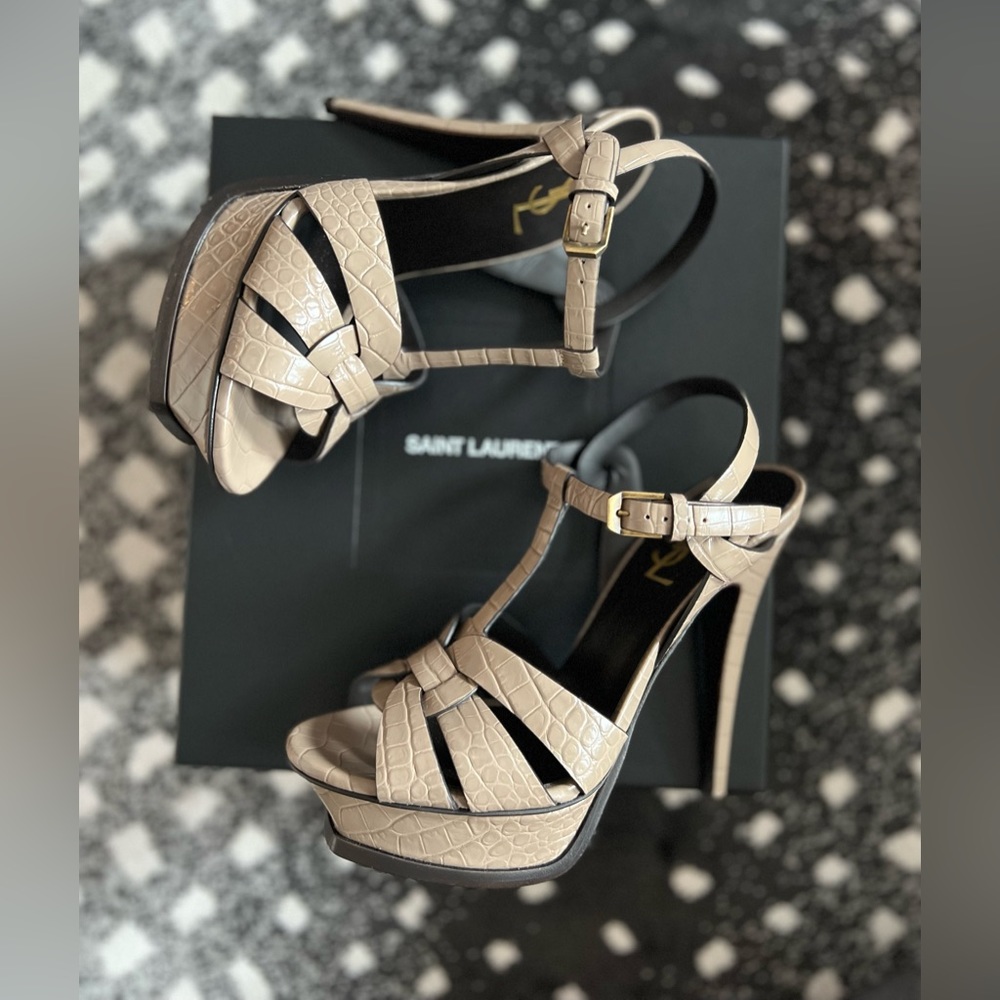 Saint Laurent Croc Embossed Leather Tribute 105 Sandal Platform Grey Taupe - Picture 2 of 10